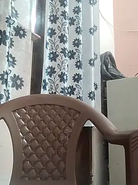 poojam93 online show from February 2026 02:01:01 AM