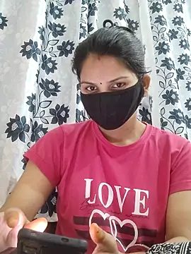 poojam93 online show from February 2026 02:01:02 AM