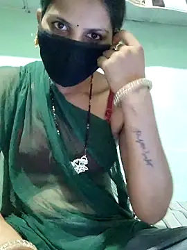 poojam93 online show from September 2025 04:38:01 PM