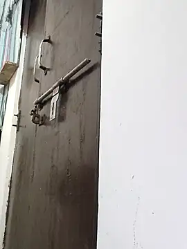 poojam93 online show from December 2025 01:56:01 AM