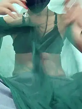 poojam93 online show from September 2025 01:49:02 AM