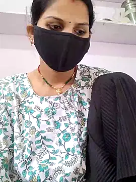 poojam93 online show from October 2025 02:56:01 AM