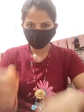 poojam93 online show from February 2026 02:25:01 AM