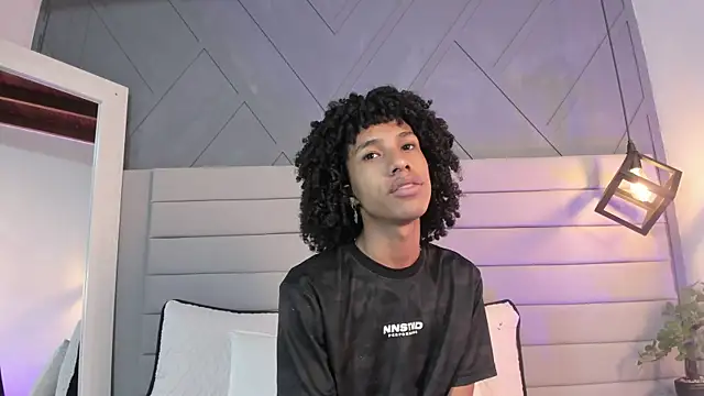 Johan gz  online show from November 2025 11:26:02 AM