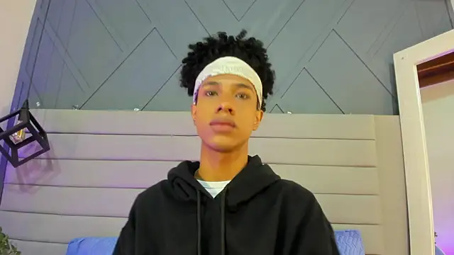 Johan gz  online show from March 2026 12:45:02 PM