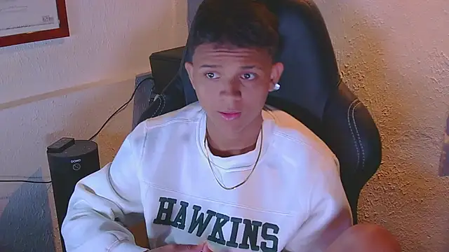 Snapshot of Lucien_Gray_ chatting on September 2025 06:14:01 PM Lucien Gray online show from September 2025 06:14:01 PM