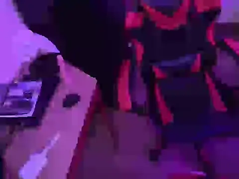 Snapshot of ChloeSnoww chatting on September 2025 03:23:01 AM ChloeSnoww online show from September 2025 03:23:01 AM