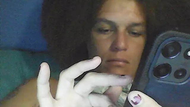 Snapshot of sarahkat86 chatting on October 2025 01:21:02 PM sarahkat86 online show from October 2025 01:21:02 PM