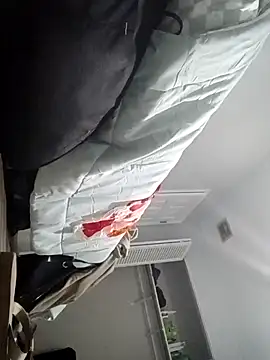 sarahkat86 online show from February 2026 11:15:01 PM