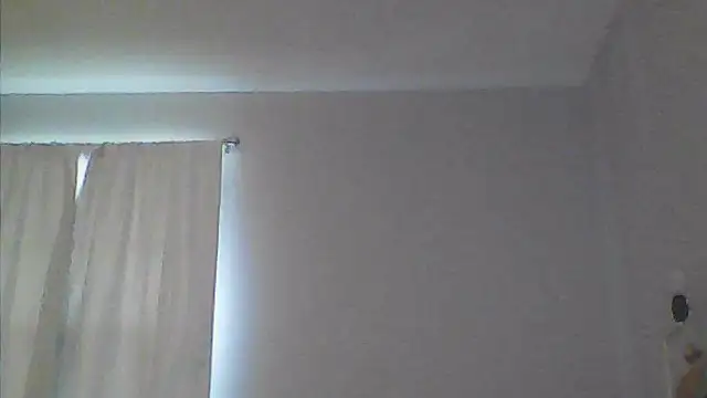 sarahkat86 online show from May 2026 09:31:01 PM