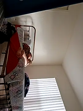 sarahkat86 online show from February 2026 01:24:01 PM