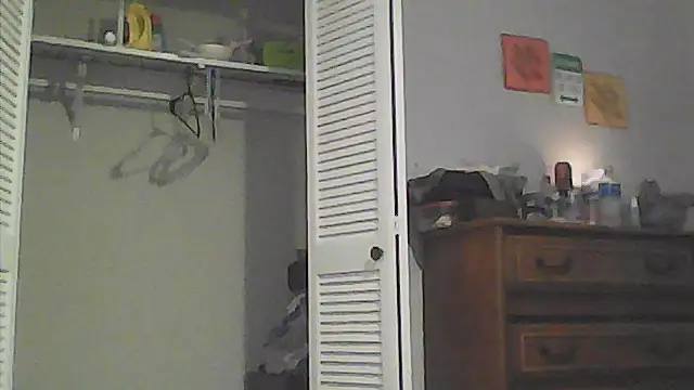sarahkat86 online show from May 2026 09:54:01 PM