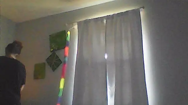 sarahkat86 online show from April 2026 10:58:01 PM