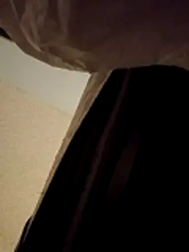 sarahkat86 online show from December 2025 11:25:01 AM