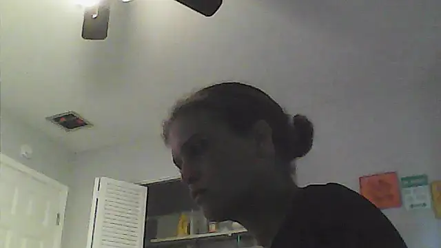 sarahkat86 online show from May 2026 09:33:01 PM