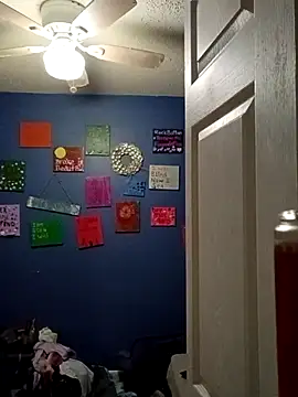 Snapshot of sarahkat86 chatting on October 2025 01:15:01 AM sarahkat86 online show from October 2025 01:15:01 AM