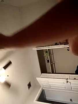 sarahkat86 online show from March 2026 11:42:01 PM