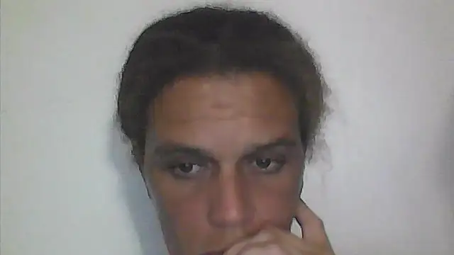 Snapshot of sarahkat86 chatting on November 2025 02:04:01 AM sarahkat86 online show from November 2025 02:04:01 AM