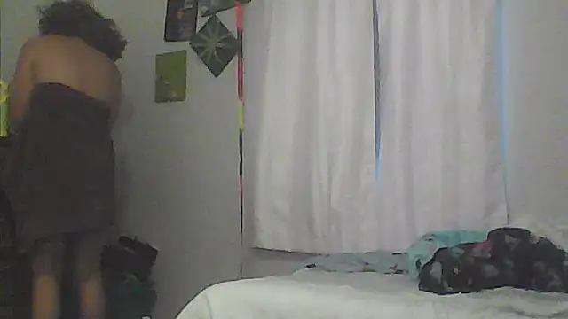 sarahkat86 online show from May 2026 11:15:01 AM