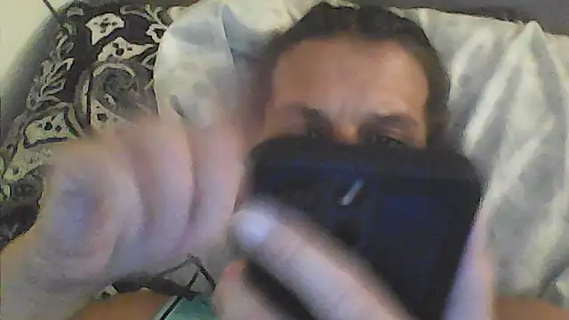 sarahkat86 online show from February 2026 12:19:02 AM