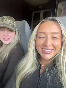 Laceyvipx online show from April 2026 01:12:02 PM