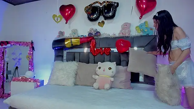 Jade rey  online show from February 2026 03:39:01 AM