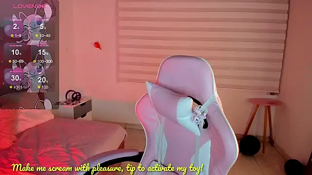 Jade rey  online show from November 2025 02:59:01 AM