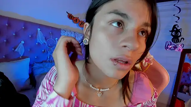 Jade rey  online show from October 2025 07:26:02 PM