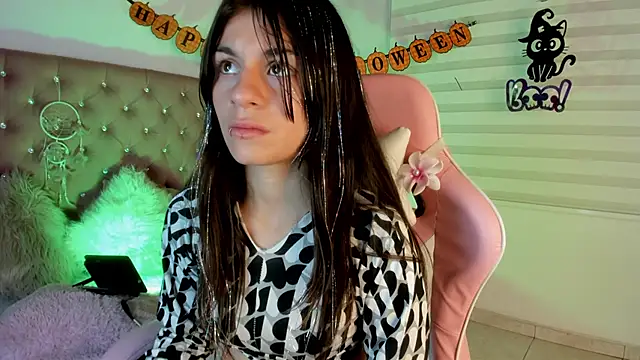 Jade rey  online show from October 2025 04:13:02 AM