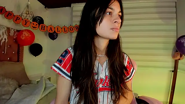 Jade rey  online show from October 2025 03:51:02 AM