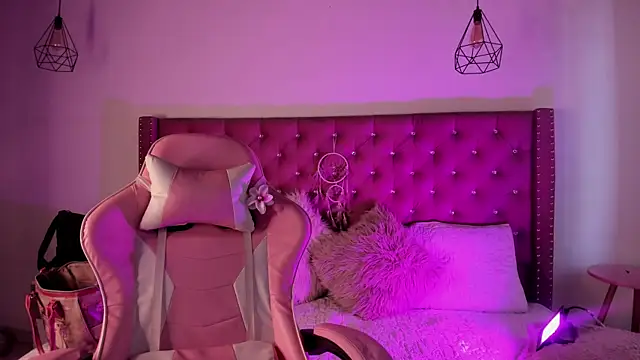 Jade rey  online show from September 2025 08:37:01 PM