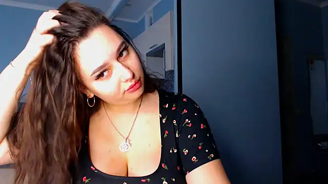 NikiWhite online show from October 2025 10:23:02 AM