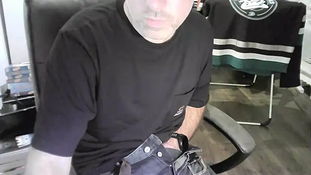 Snapshot of Chrisprngr chatting on October 2025 08:54:02 PM Chrisprngr online show from October 2025 08:54:02 PM