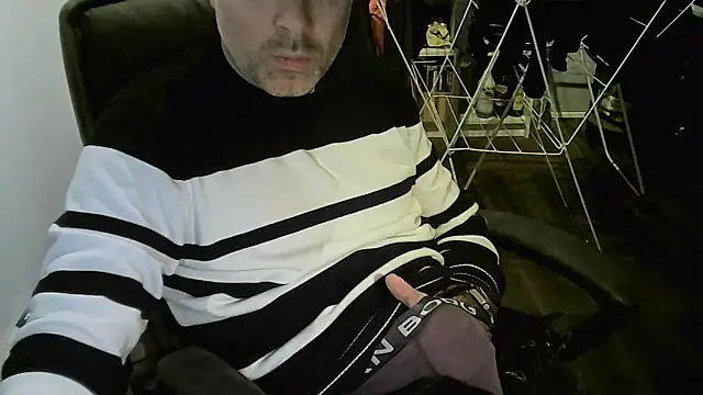 Snapshot of Chrisprngr chatting on February 2026 10:32:02 PM Chrisprngr online show from February 2026 10:32:02 PM