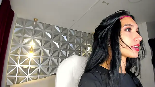 hellen tease online show from December 2025 12:53:01 PM