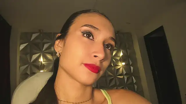 hellen tease online show from November 2025 01:00:02 PM