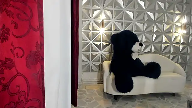 hellen tease online show from November 2025 01:22:01 PM