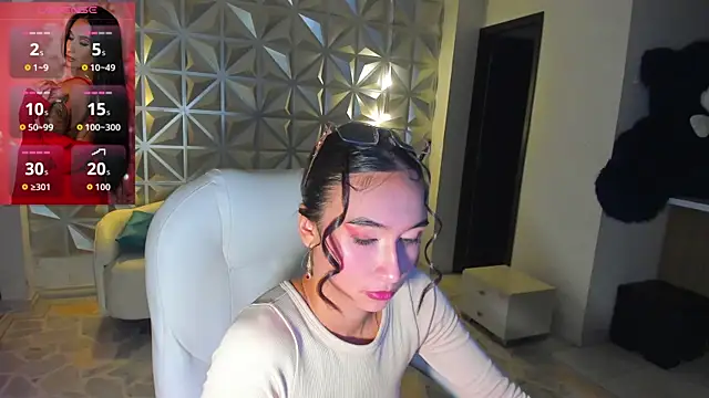hellen tease online show from July 2026 12:38:02 PM