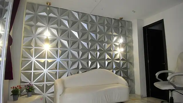 hellen tease online show from February 2026 01:00:02 PM