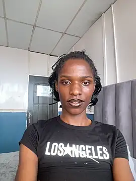 Trans fairy online show from February 2026 01:33:01 PM