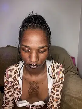 Trans fairy online show from February 2026 10:39:02 PM