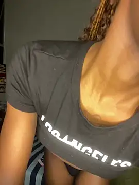 Trans fairy online show from March 2026 09:22:01 PM