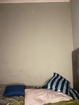 Trans fairy online show from March 2026 10:41:01 PM