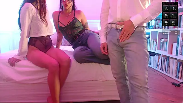 friendswithben33 online show from April 2026 11:12:02 PM