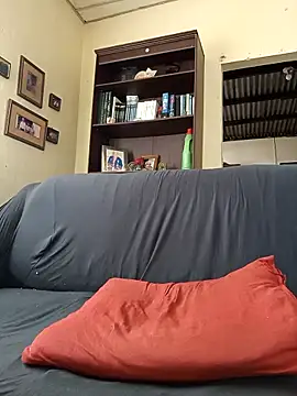 Catire10  online show from April 2026 06:57:01 PM