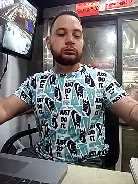 Catire10  online show from October 2025 01:32:01 PM