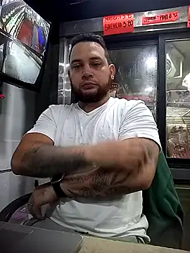 Catire10  online show from October 2025 02:18:02 PM