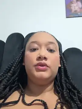 Snapshot of AriaBelle chatting on May 2026 11:56:02 PM AriaBelle online show from May 2026 11:56:02 PM