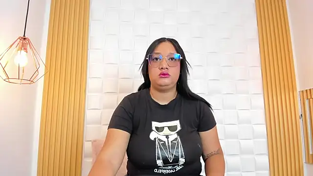 Snapshot of AriaBelle chatting on April 2026 11:16:01 AM AriaBelle online show from April 2026 11:16:01 AM