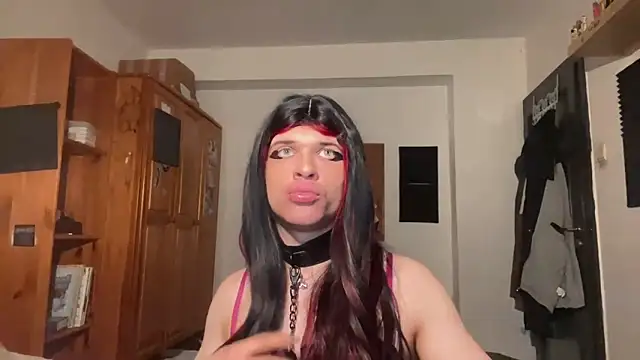 emilydee666 online show from October 2025 10:19:01 PM